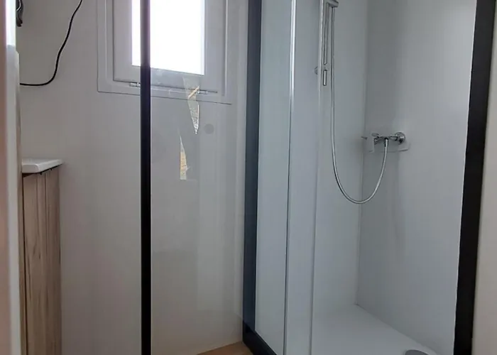 Suite Hotel Aparthotel Le Temple-sur-Lot